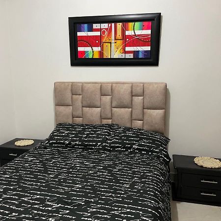 Apartamento Cerca A La Candelaria Y Hospitales Principales De בוגוטה מראה חיצוני תמונה